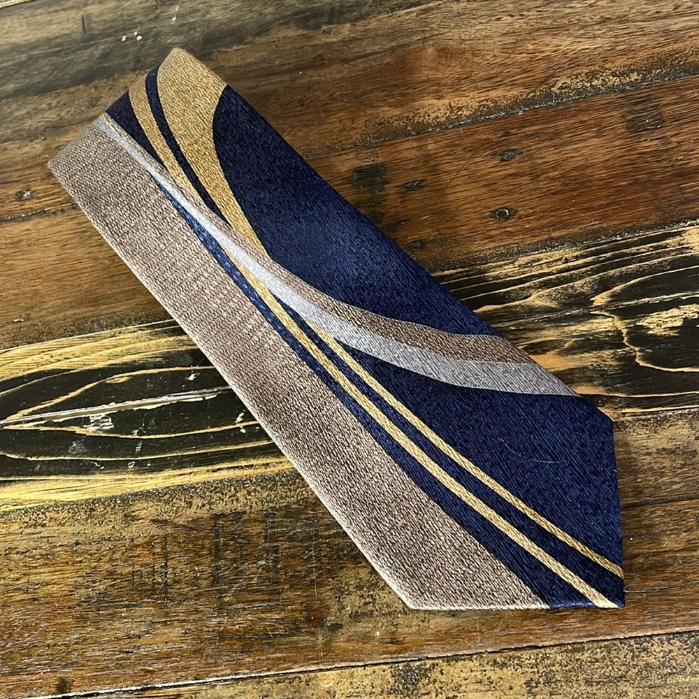 Men’s 100% silk necktie navy gold and tan some grey